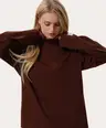 Czekoladowy oversize top z długim rękawem