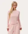 Różowy dopasowany longsleeve z przeszyciami