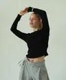 Bazowy czarny dopasowany longsleeve z modalu