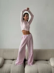 Skrócony longsleeve z zewnętrznymi szwami – różowy