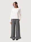 Minimalistyczny longsleeve z koronką na rękawach
