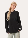 Oversize longsleeve z koronką na dekolcie