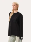 Oversize longsleeve z koronką na dekolcie