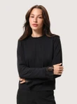 Minimalistyczny longsleeve z koronką na rękawach