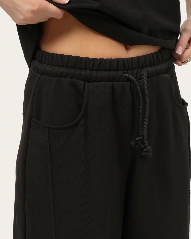 Czarne spodnie wide leg z dzianiny trzy-nitkowej