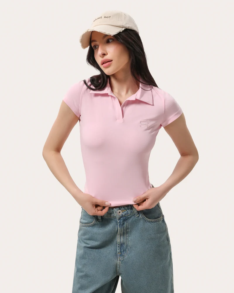 Różowa dopasowana koszulka polo