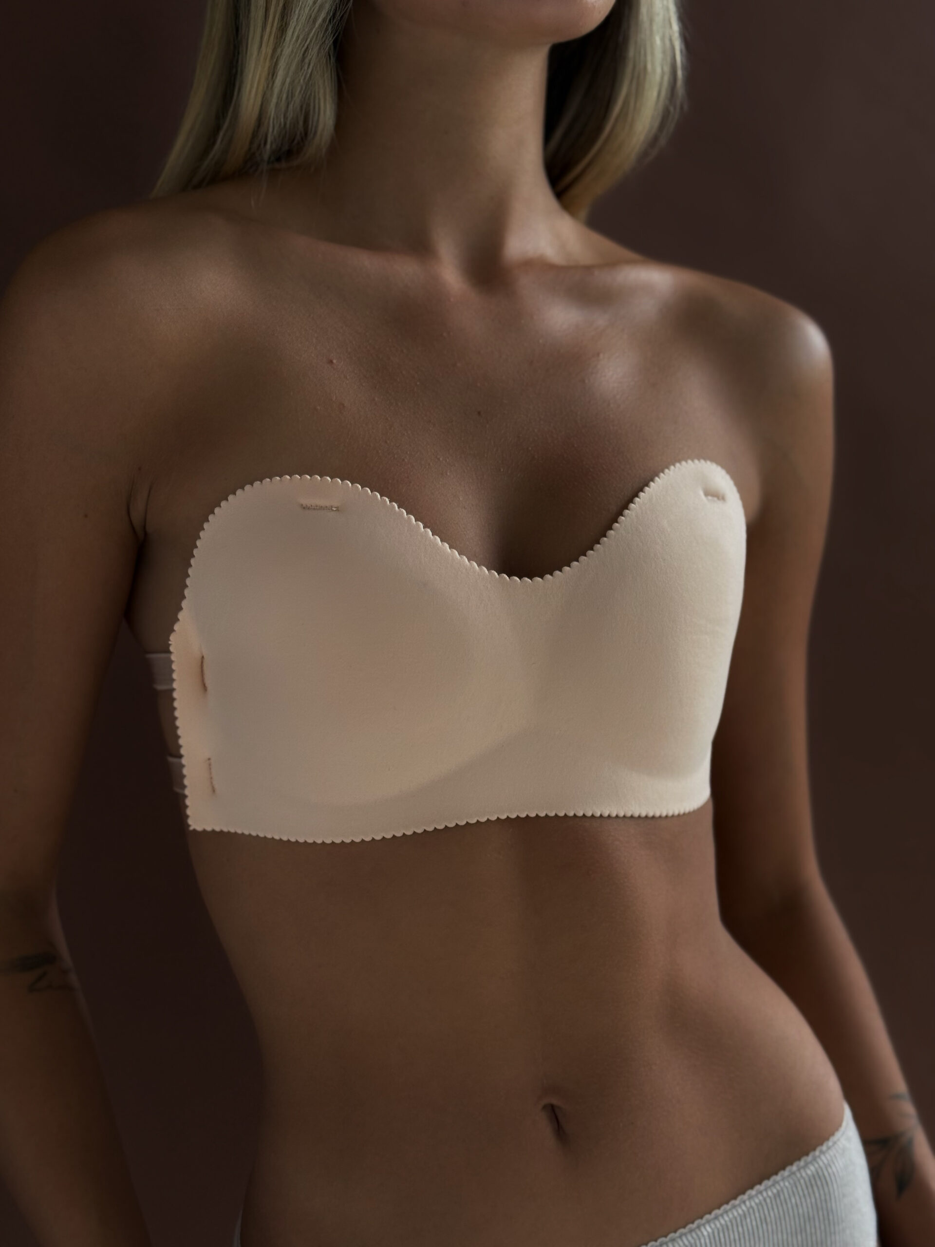 Top bezszwowy basic (w komplecie przezroczyste silikonowe ramiączka) - One size
